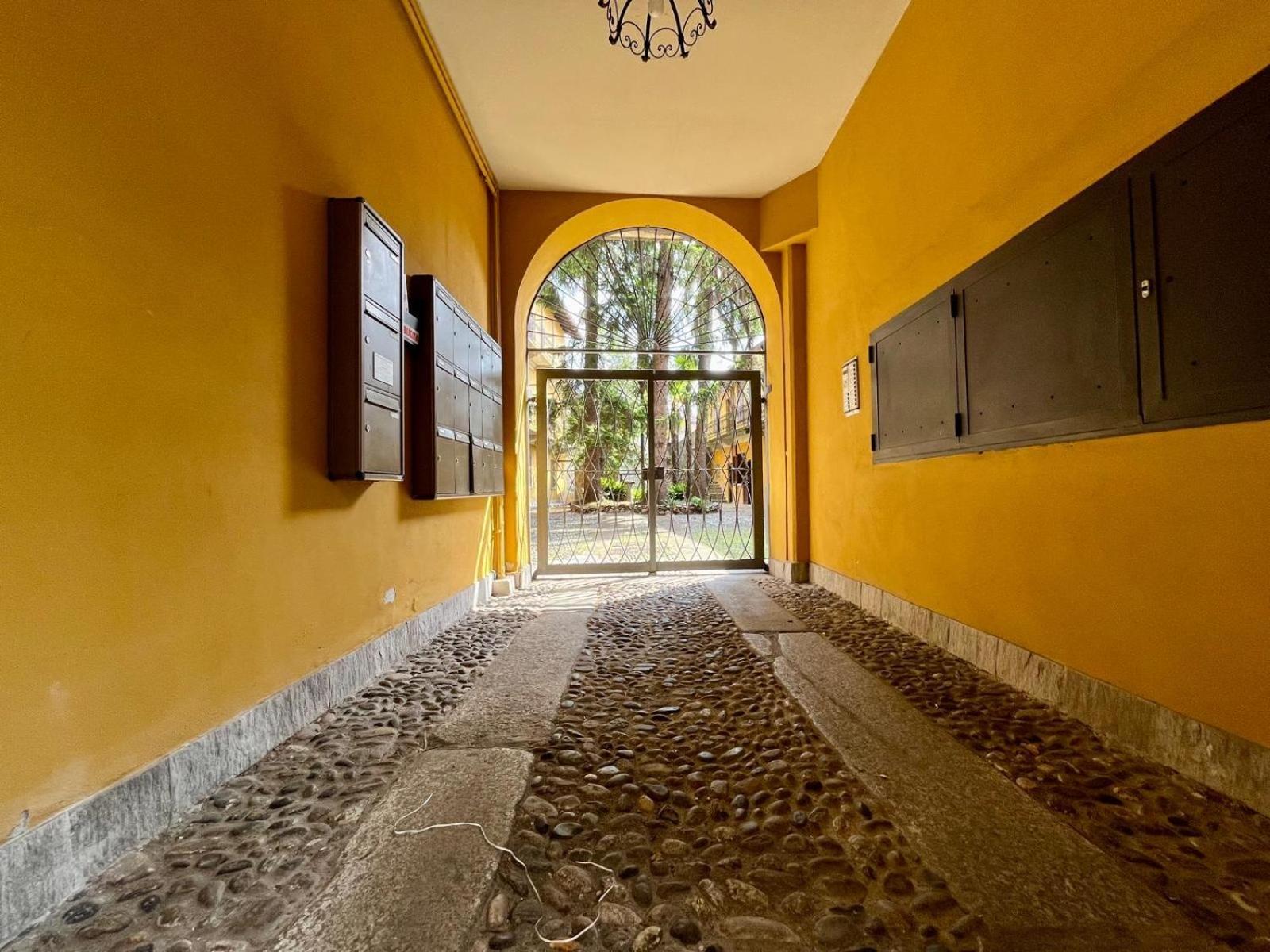 Appartamento Frida Angera Exteriér fotografie